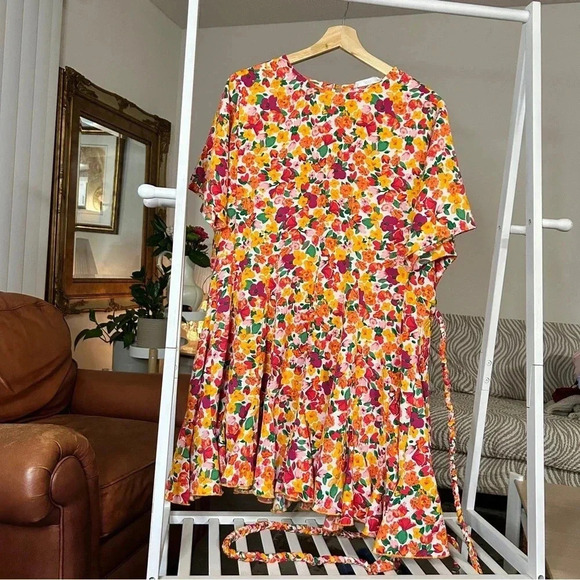 Tatulah Floral Dress - Size M - Picture 2 of 7